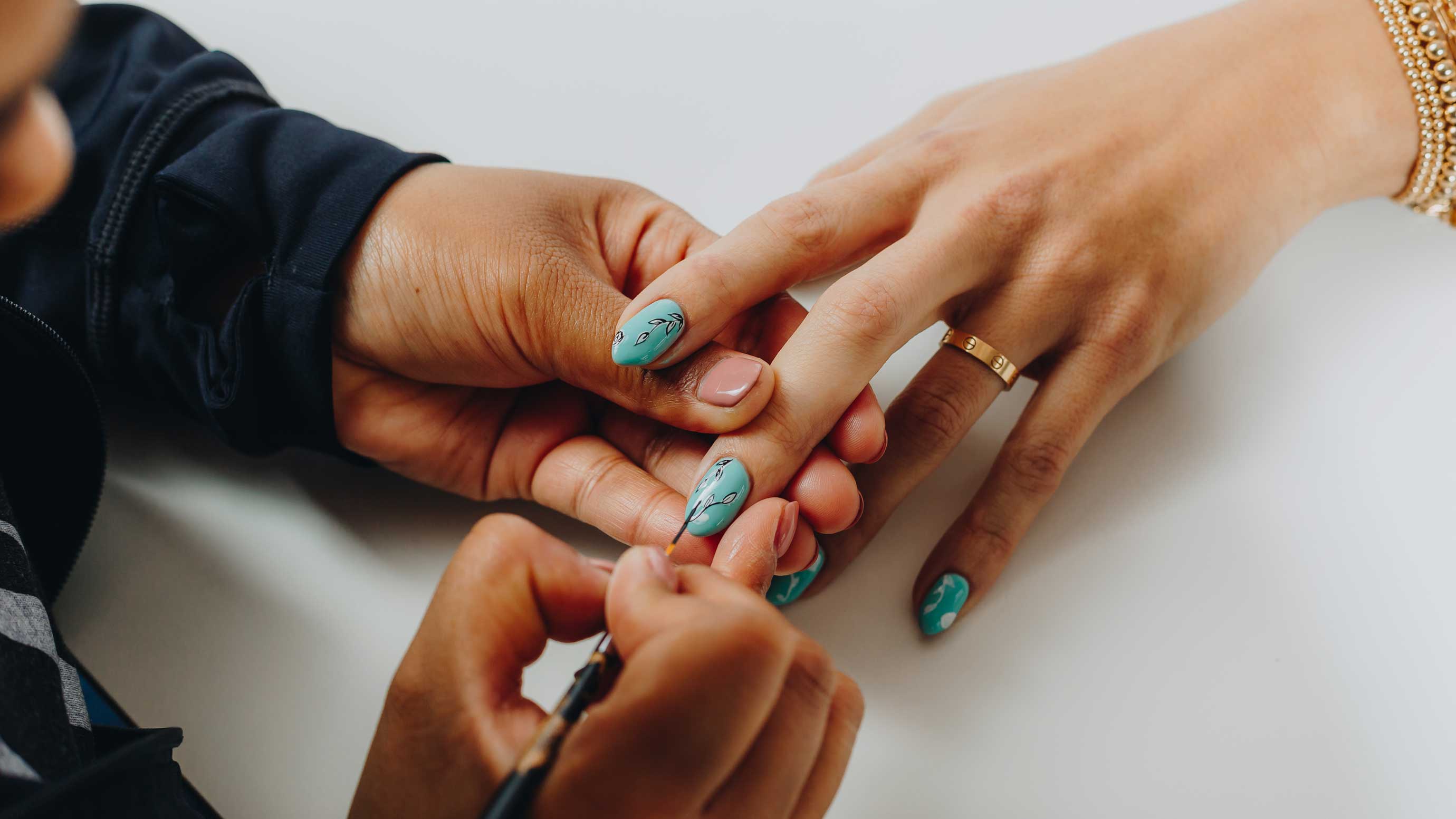 The W Nail Bar - service preview
